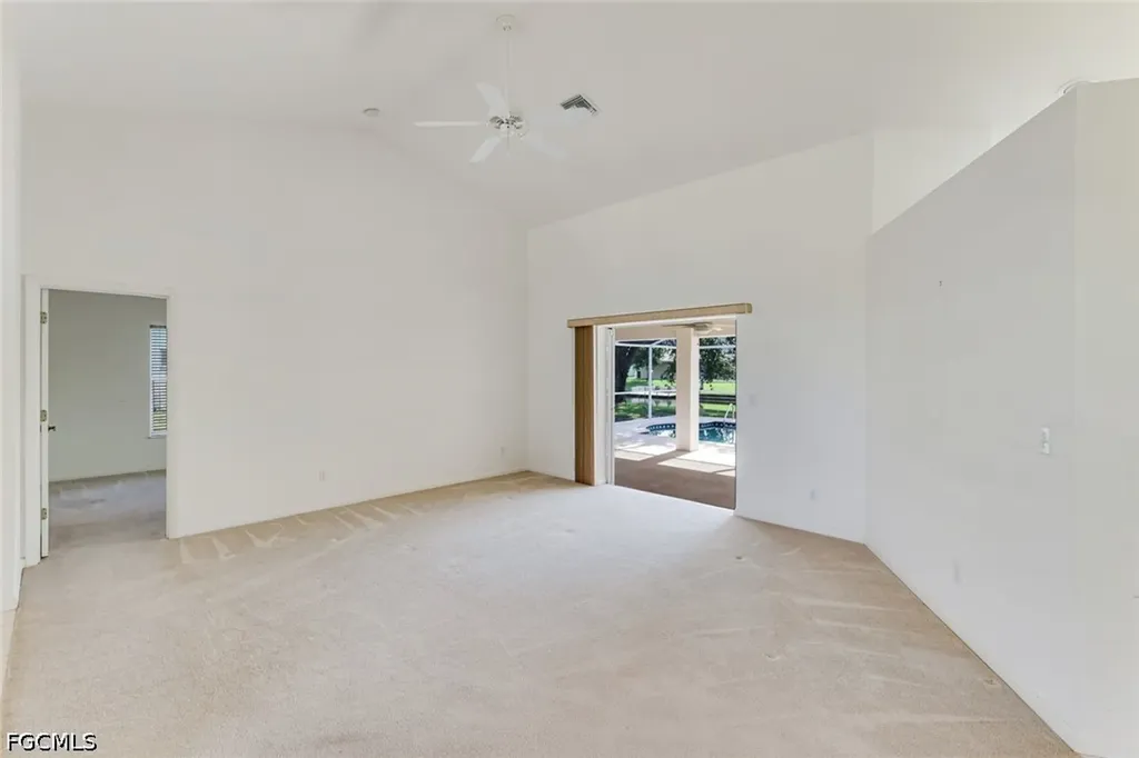 615 SE 19th Court Cape Coral FL 33990