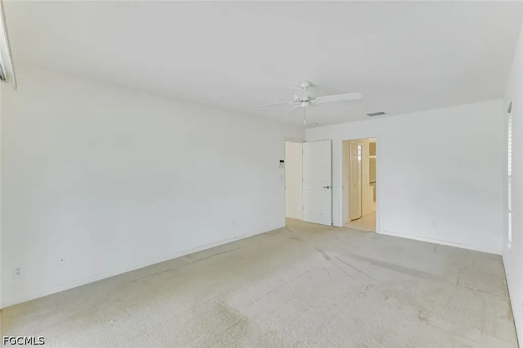 615 SE 19th Court Cape Coral FL 33990