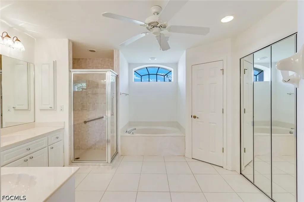 615 SE 19th Court Cape Coral FL 33990