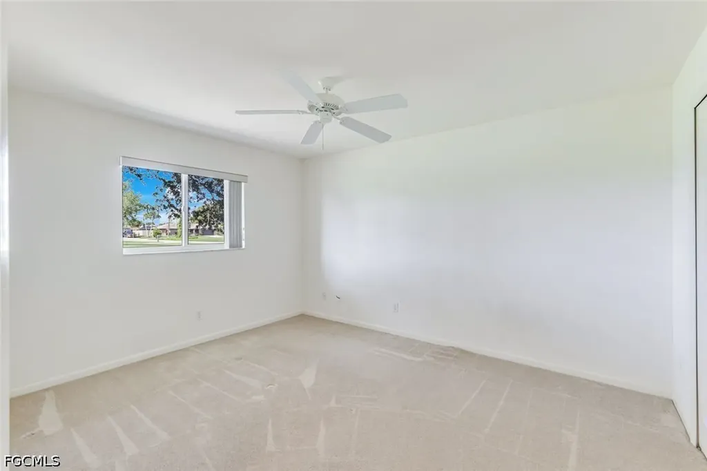 615 SE 19th Court Cape Coral FL 33990