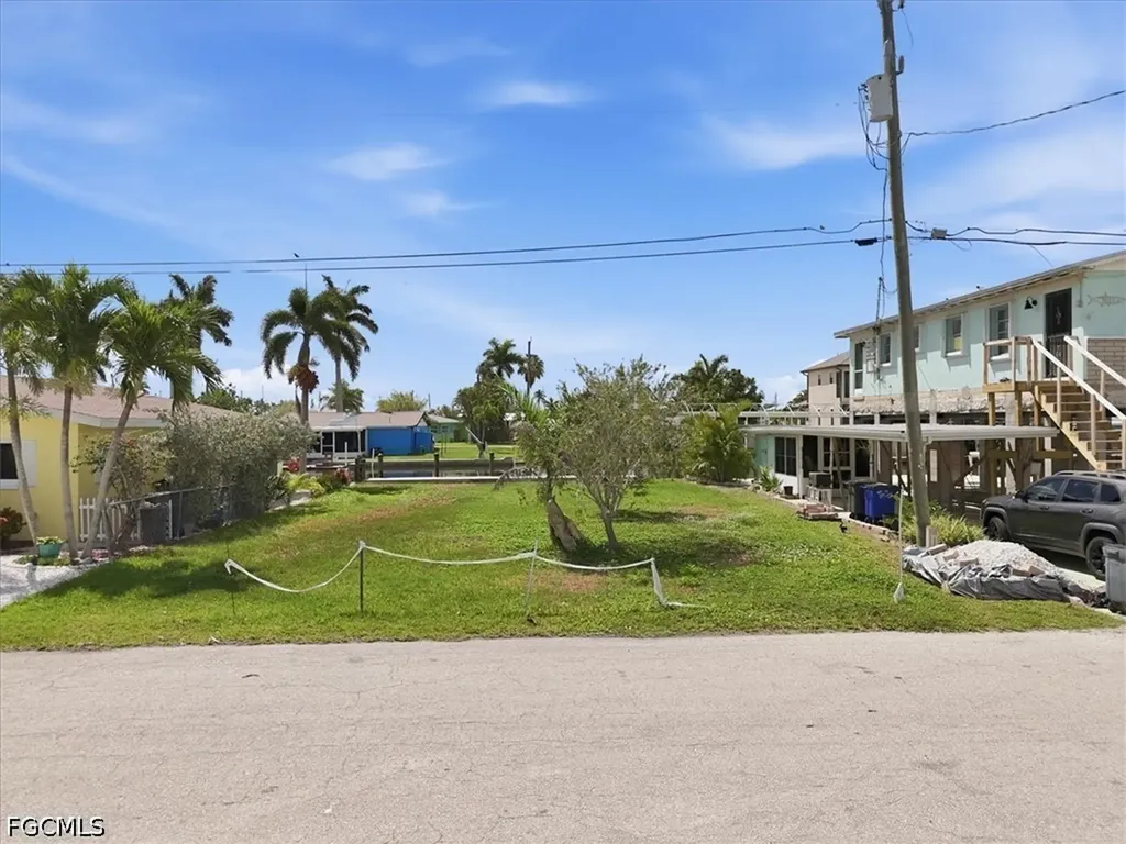 2609 Bayshore Drive Matlacha FL 33993