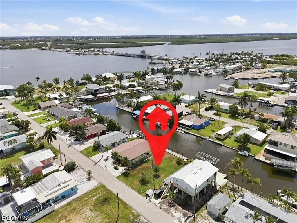2609 Bayshore Drive Matlacha FL 33993