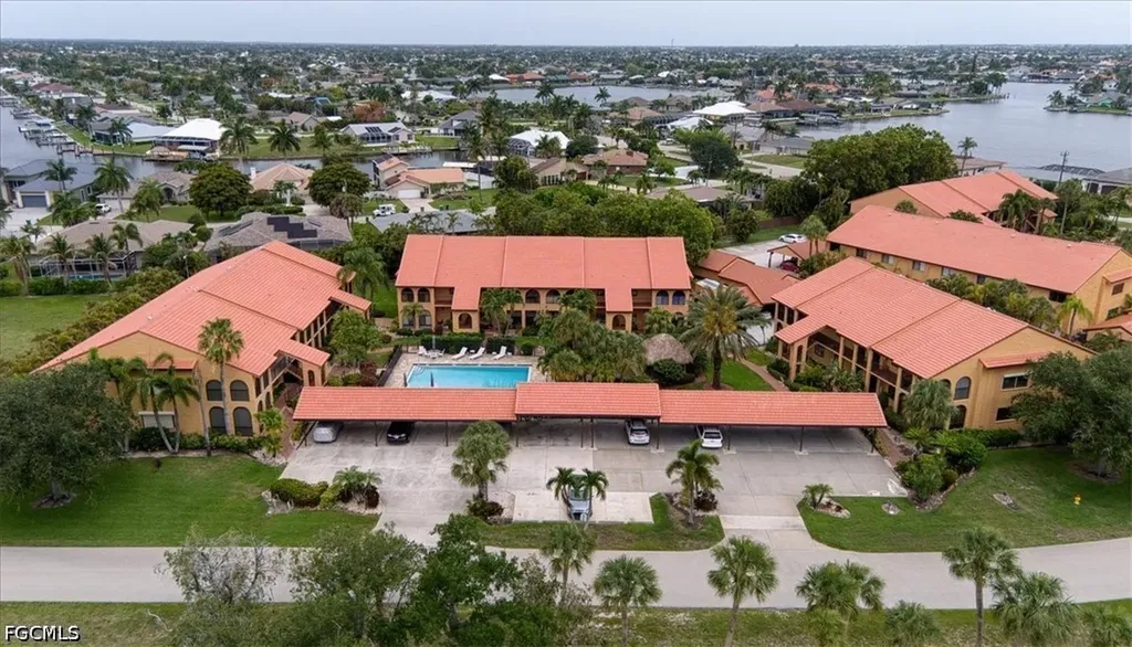 Cape Coral FL, 5510 SW 4th Place, Unit 305