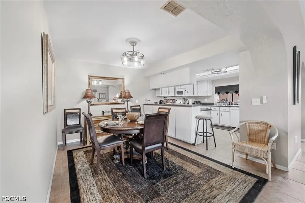 5510 SW 4th Place Cape Coral FL 33914