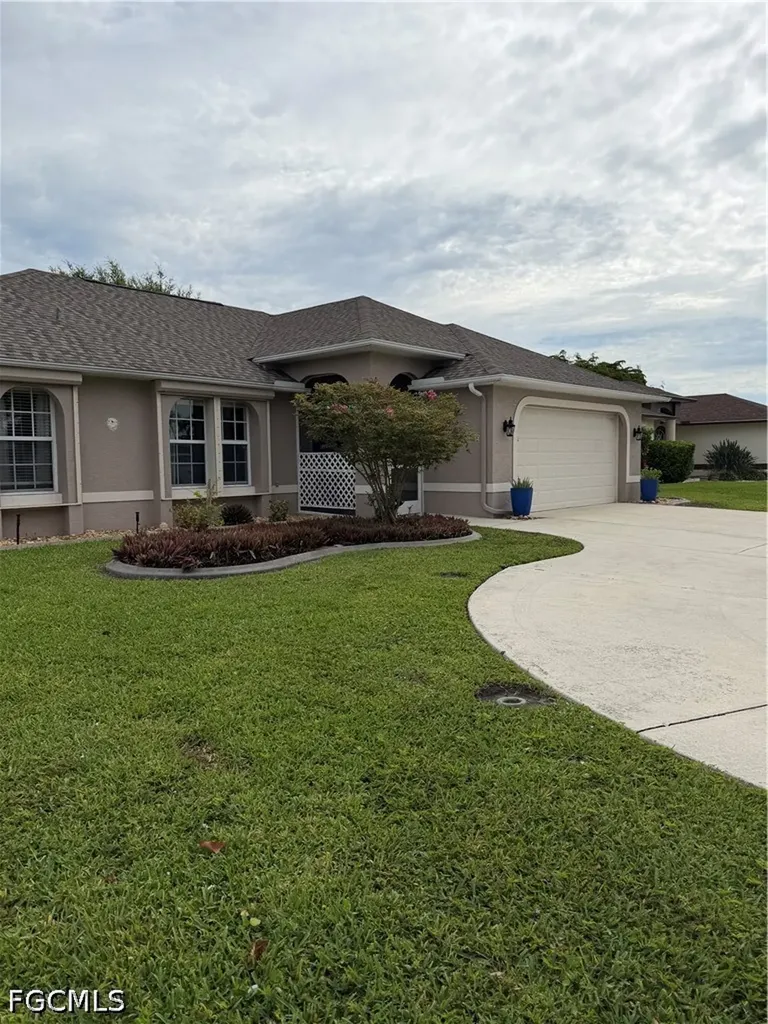 1235 Shelby Parkway Cape Coral FL 33904