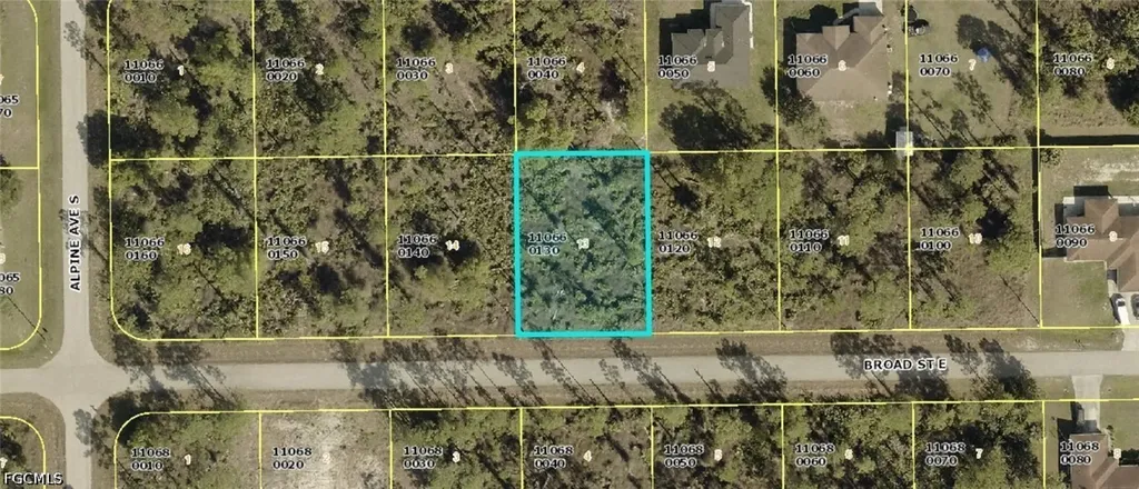 937 Broad Street E Lehigh Acres FL 33974