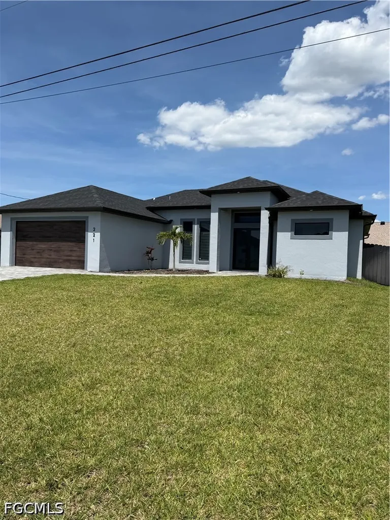 221 SW 25th Avenue Cape Coral FL 33991