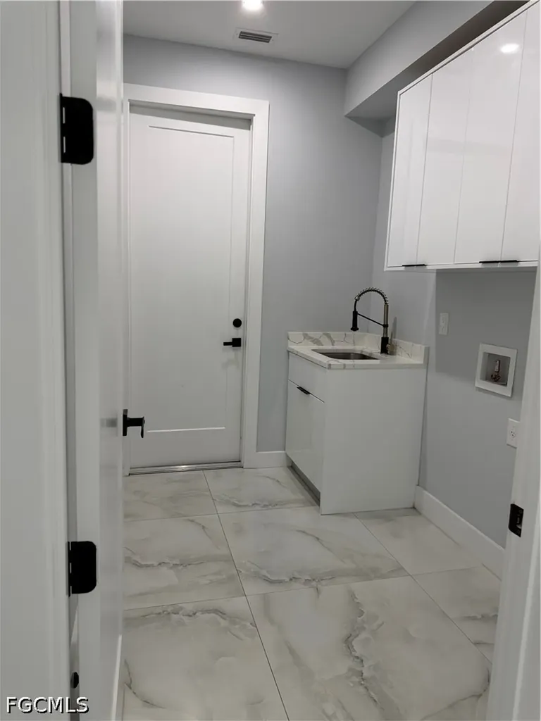 221 SW 25th Avenue Cape Coral FL 33991