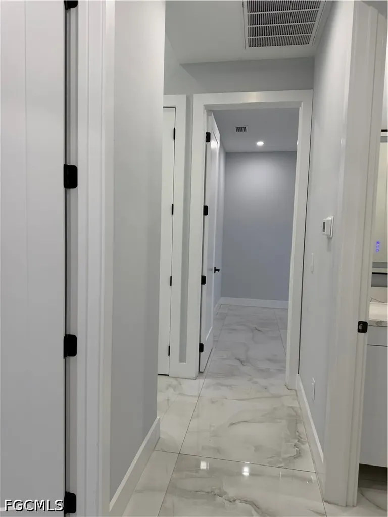221 SW 25th Avenue Cape Coral FL 33991