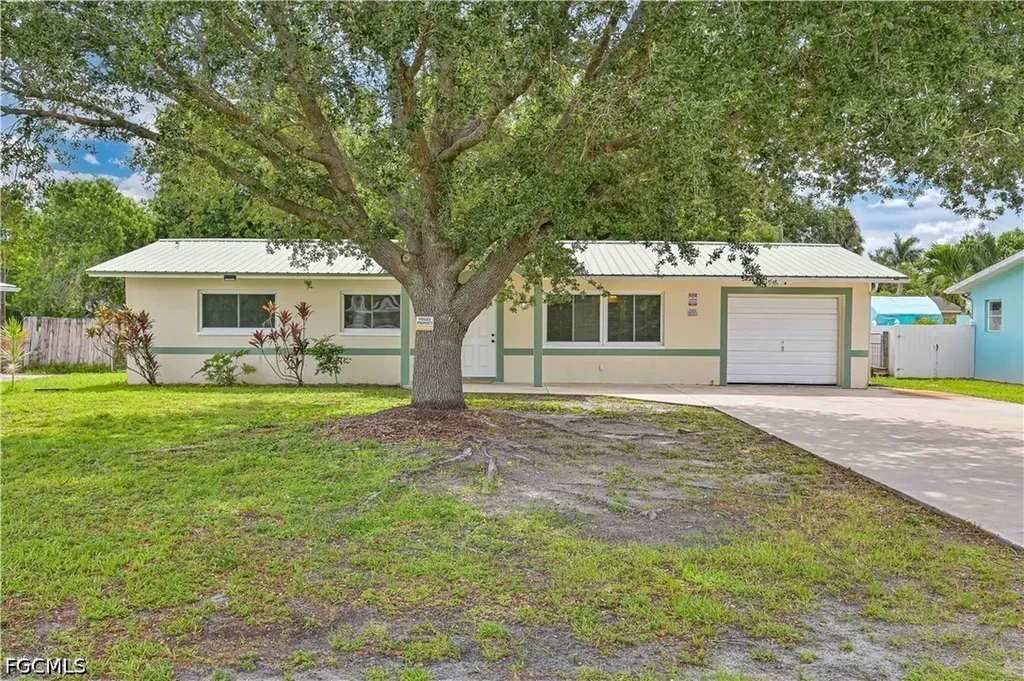 1130 Travis Avenue North Fort Myers FL 33903