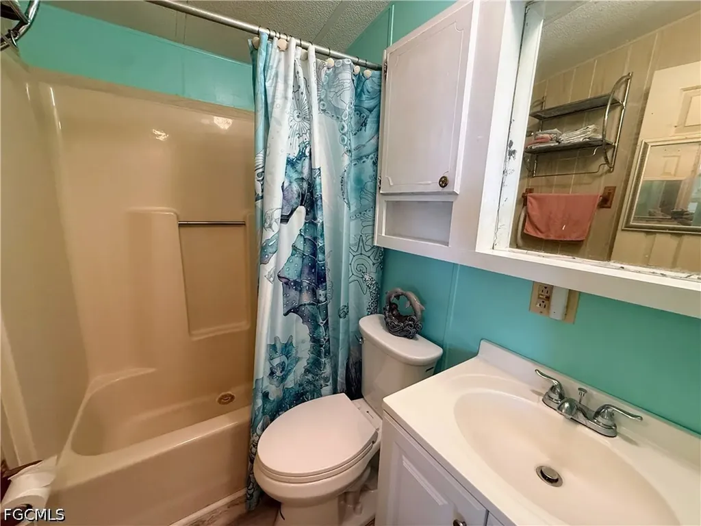 204 Sojourn Drive North Fort Myers FL 33903