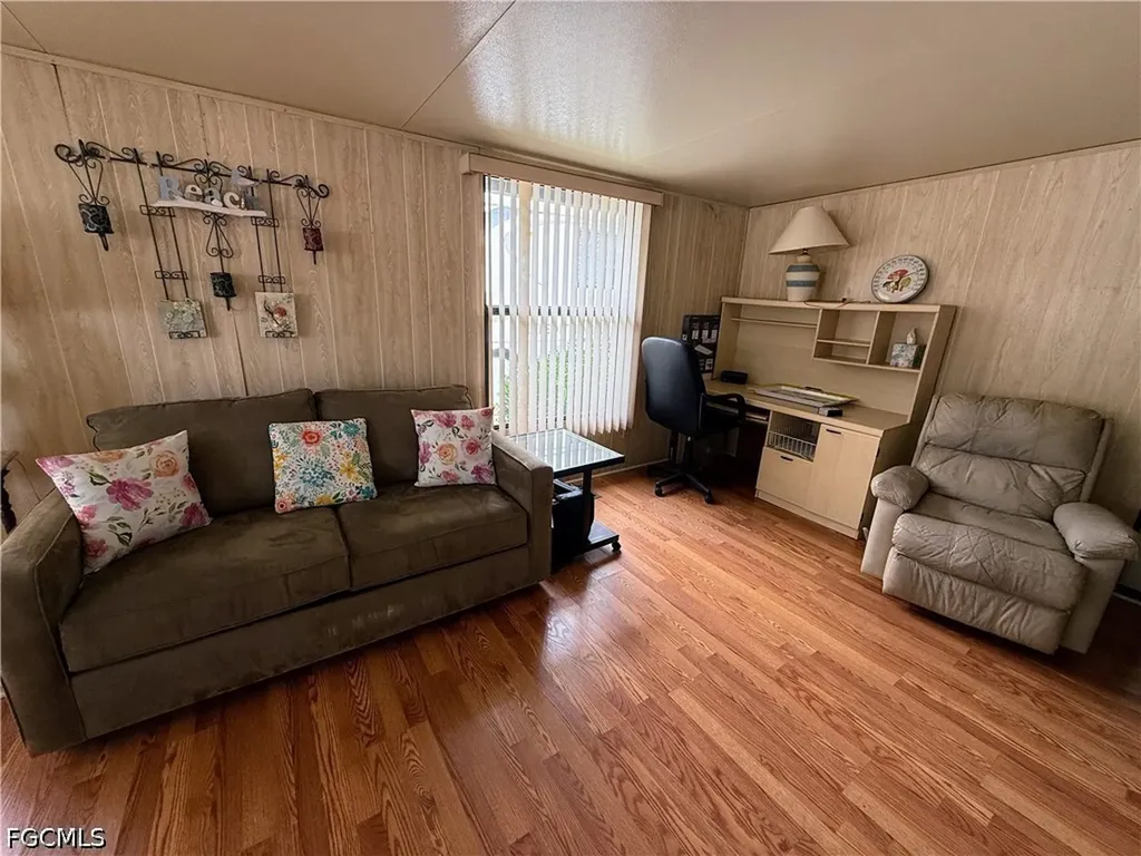 204 Sojourn Drive North Fort Myers FL 33903