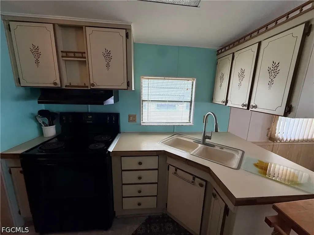 204 Sojourn Drive North Fort Myers FL 33903