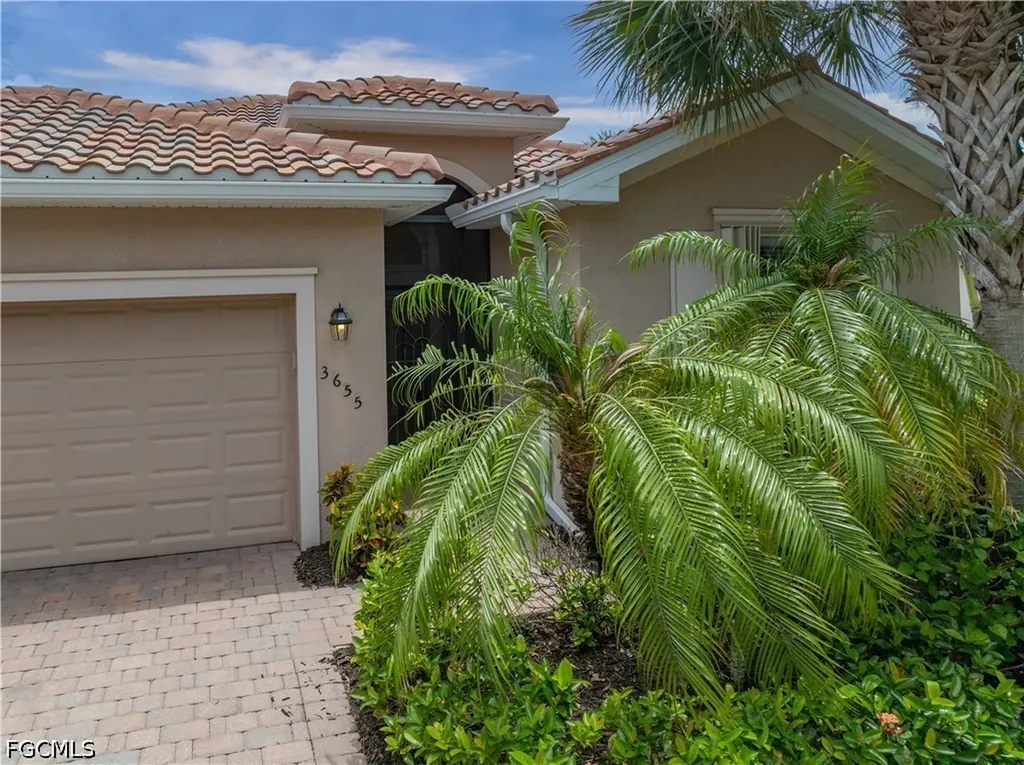 3655 Sugarelli Avenue Cape Coral FL 33909