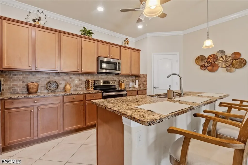 3655 Sugarelli Avenue Cape Coral FL 33909