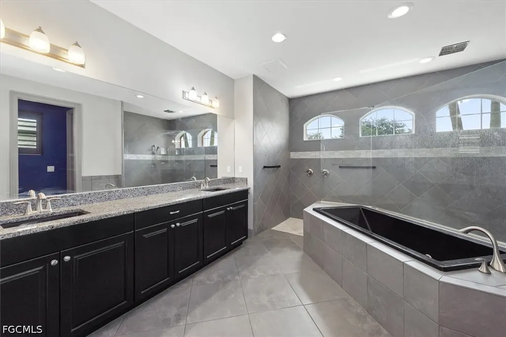 26 NE 13th Avenue Cape Coral FL 33909