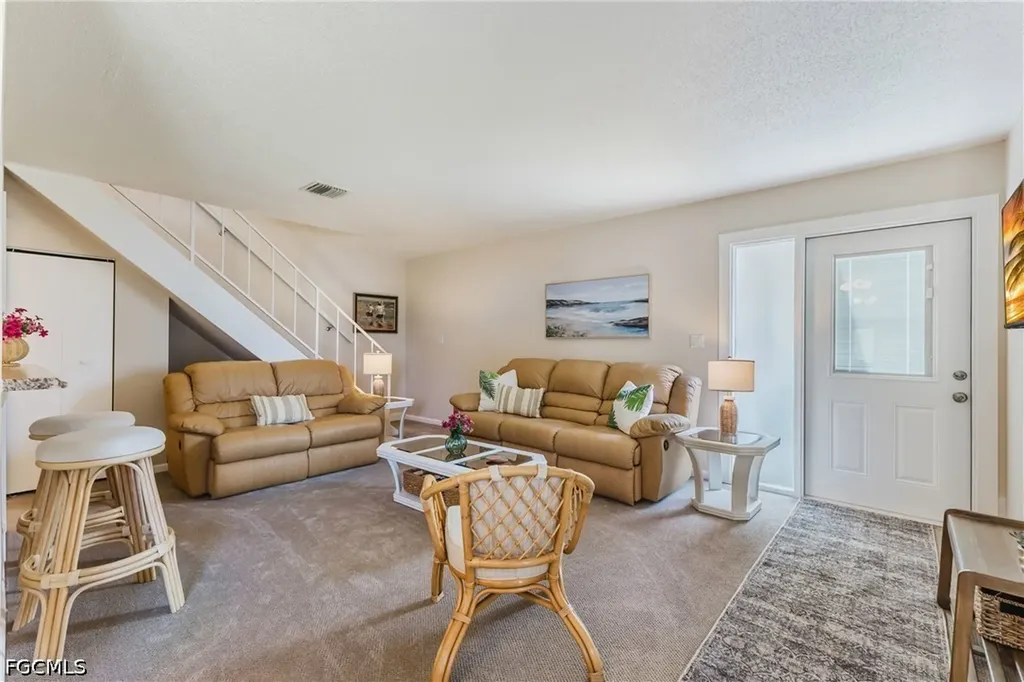 5840 Vancouver Circle Fort Myers FL 33907