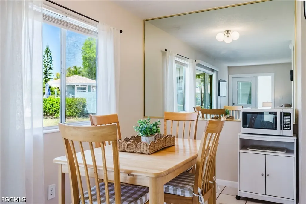 5840 Vancouver Circle Fort Myers FL 33907