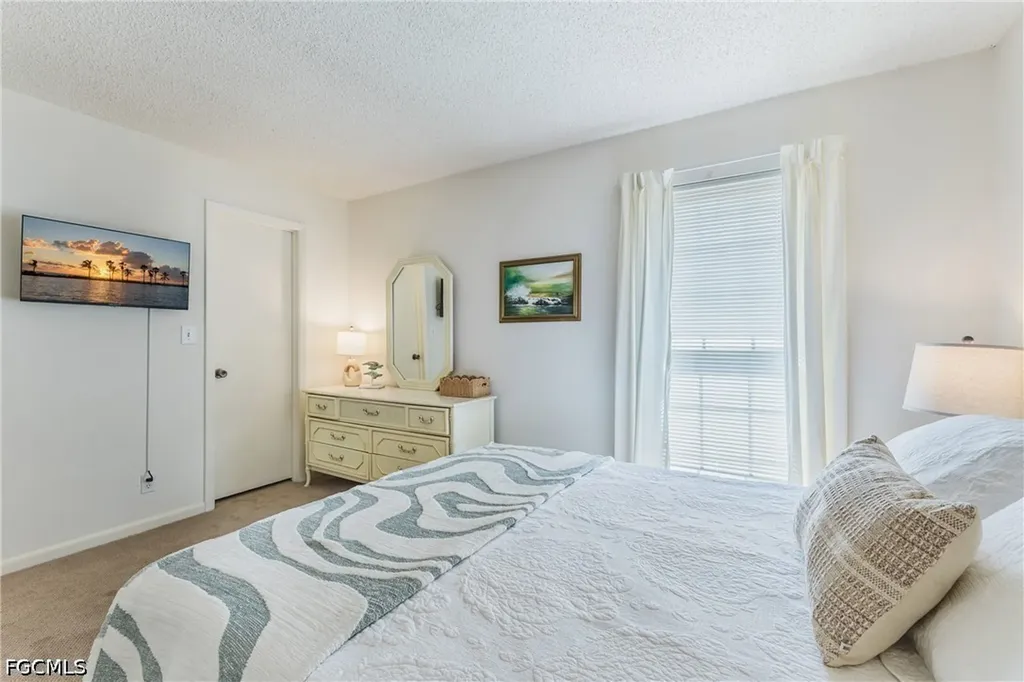 5840 Vancouver Circle Fort Myers FL 33907