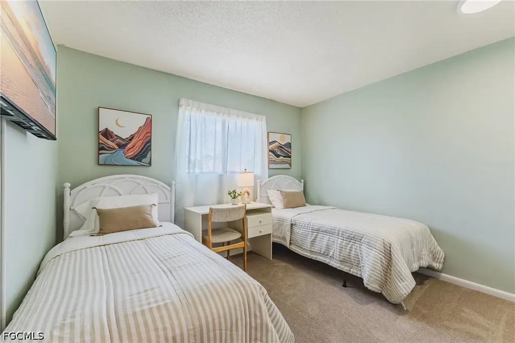 5840 Vancouver Circle Fort Myers FL 33907