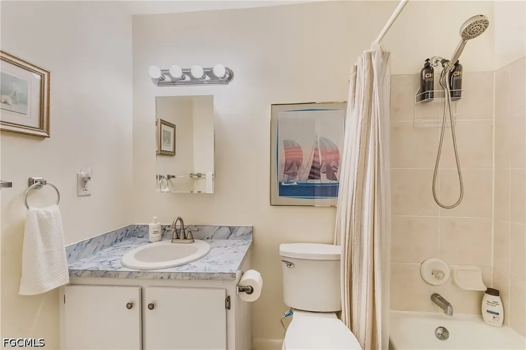 5840 Vancouver Circle Fort Myers FL 33907