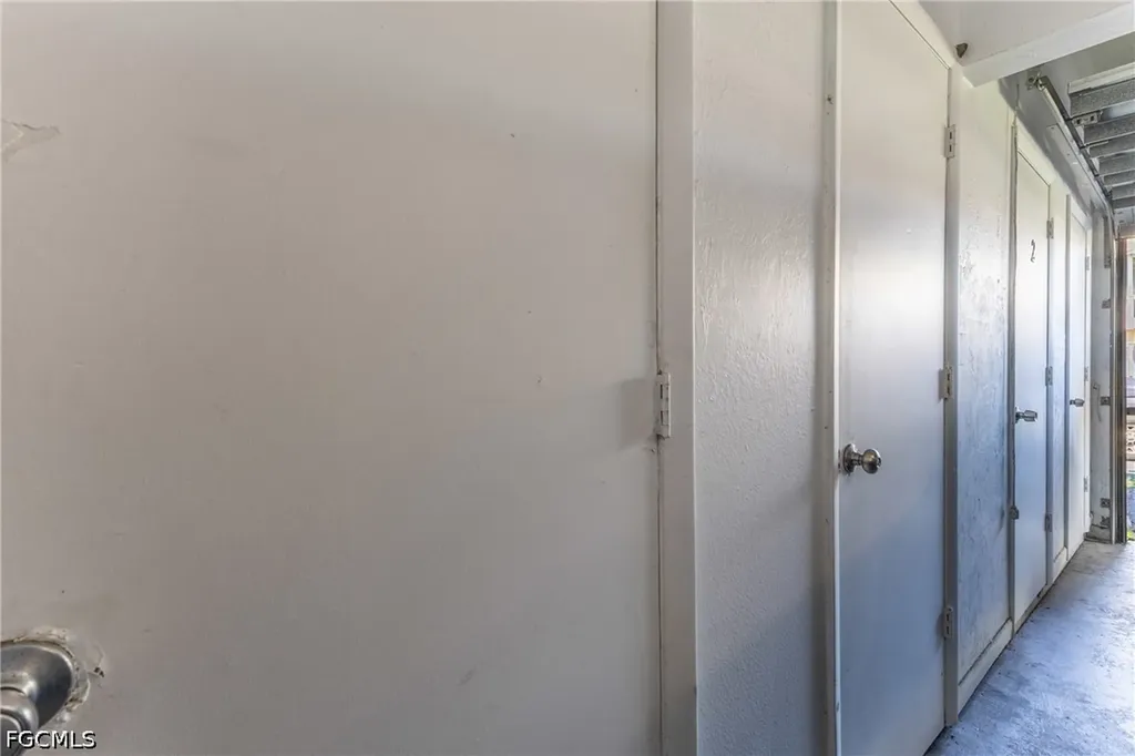 5840 Vancouver Circle Fort Myers FL 33907