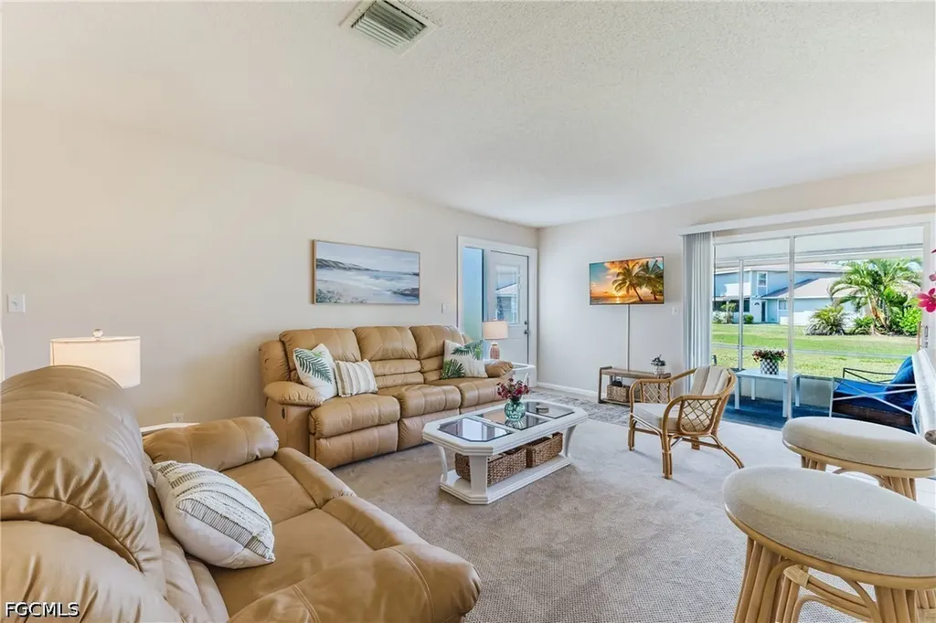 5840 Vancouver Circle Fort Myers FL 33907