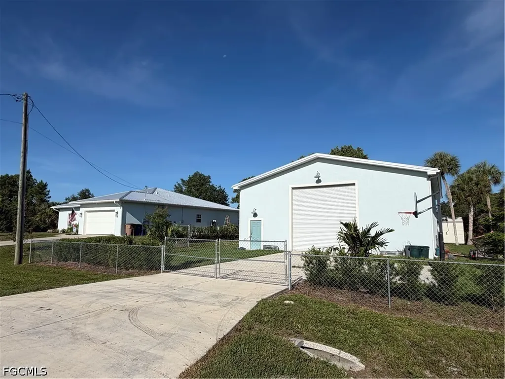 6011 Jadestone Avenue Fort Myers FL 33905