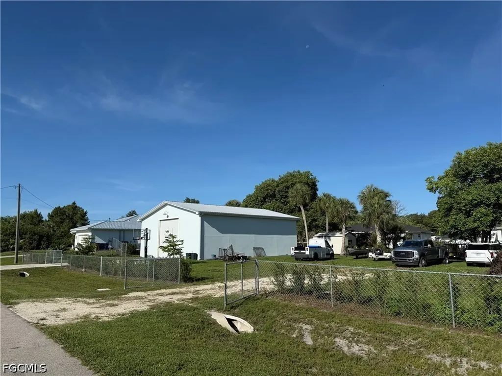 6011 Jadestone Avenue Fort Myers FL 33905