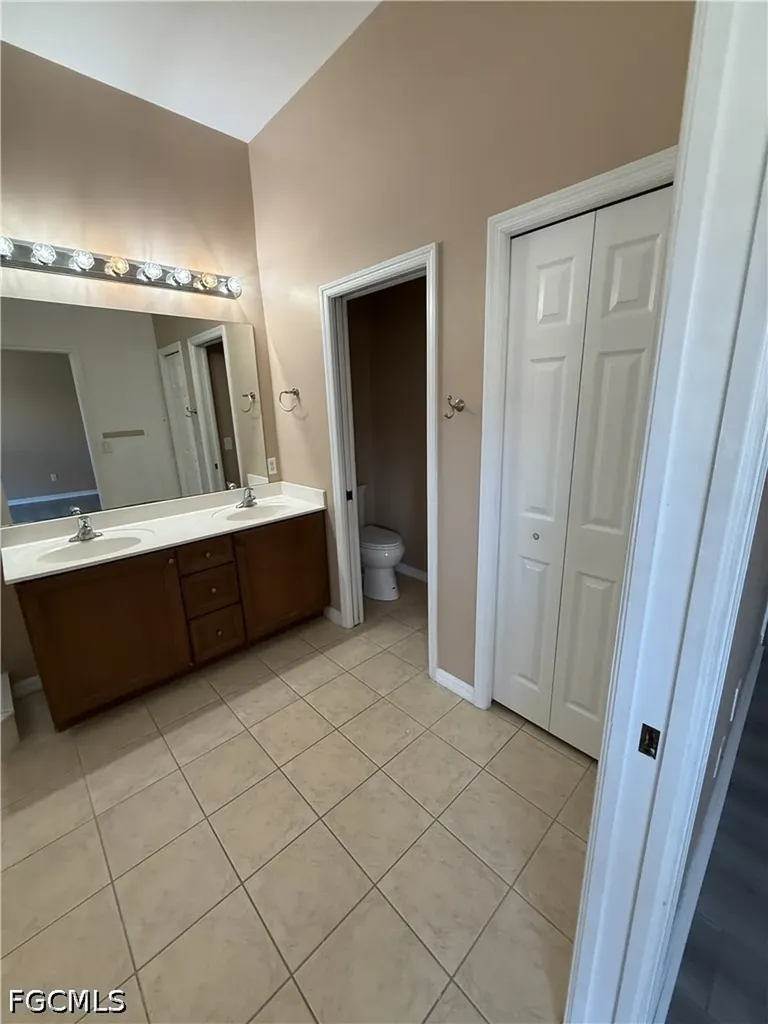 9813 Quinta Artesa Way Fort Myers FL 33908