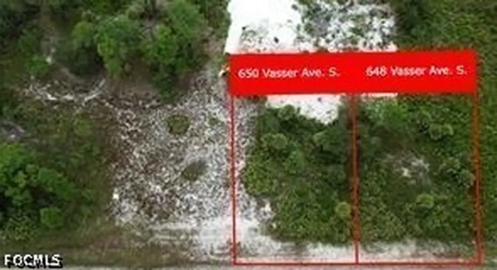 648 Vasser Avenue S Lehigh Acres FL 33974