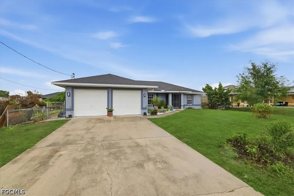 3722 23rd Street SW Lehigh Acres FL 33976