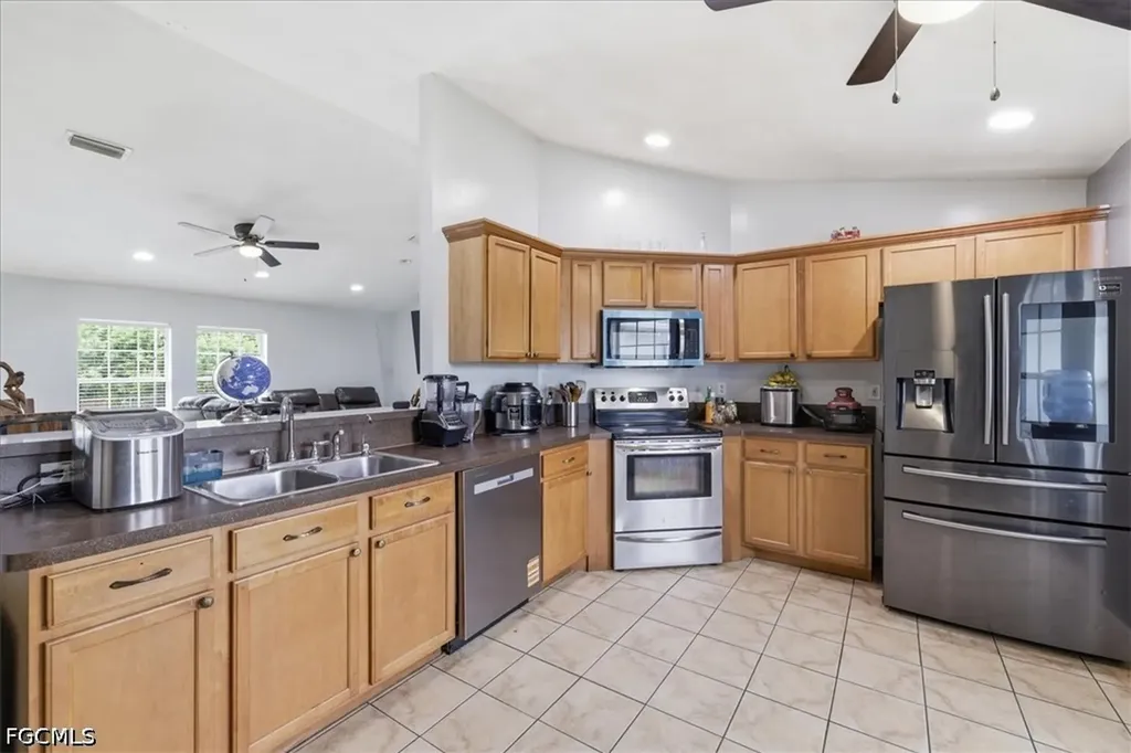 3722 23rd Street SW Lehigh Acres FL 33976