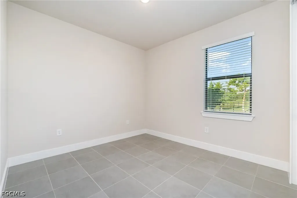 1841 NW 20th Avenue Cape Coral FL 33993