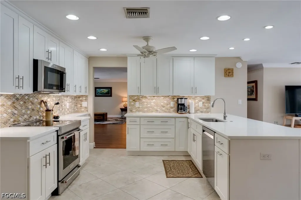 1347 Oaklawn Court Fort Myers FL 33919