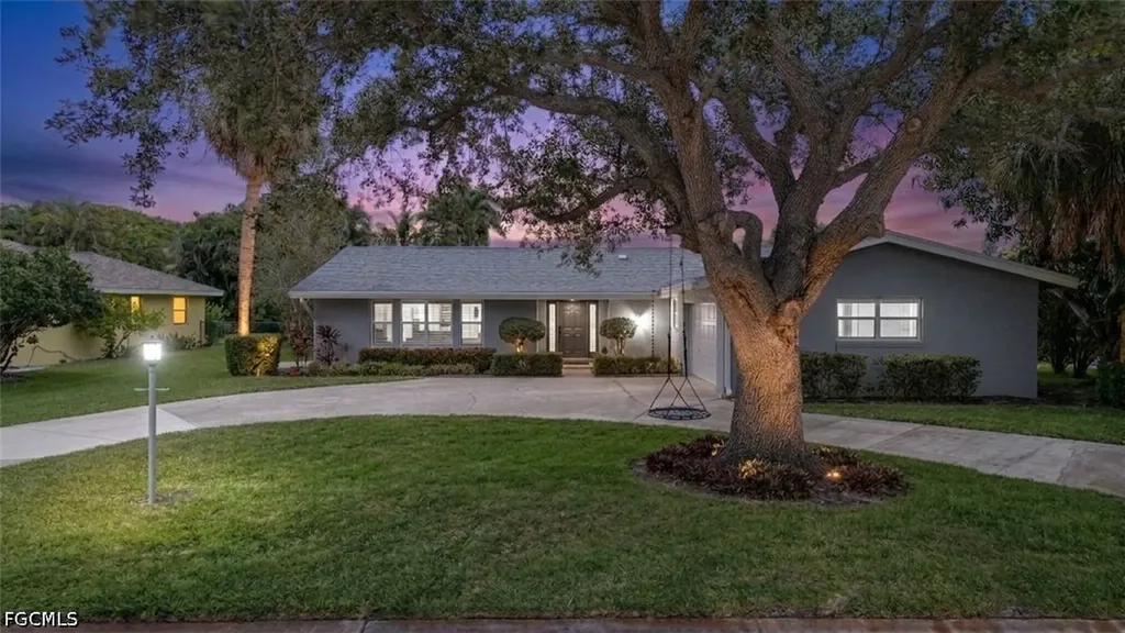 1347 Oaklawn Court Fort Myers FL 33919