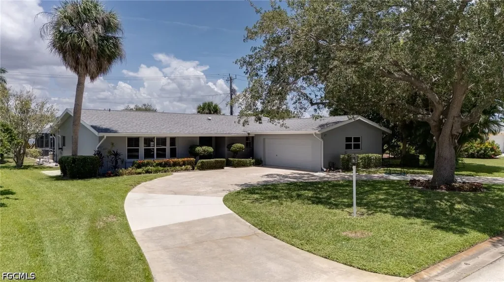 1347 Oaklawn Court Fort Myers FL 33919