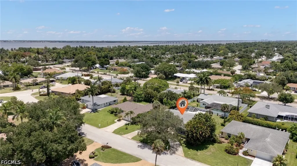1347 Oaklawn Court Fort Myers FL 33919