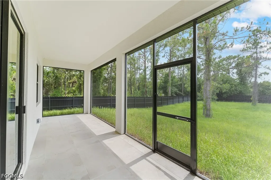 811 Rush Avenue Lehigh Acres FL 33972