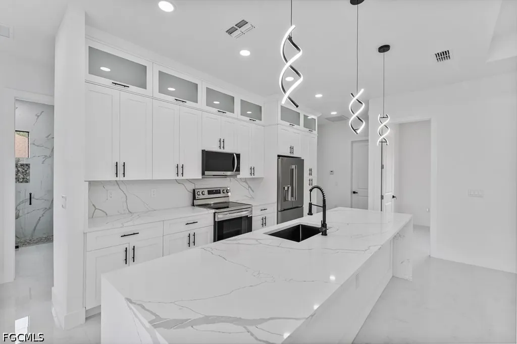 811 Rush Avenue Lehigh Acres FL 33972