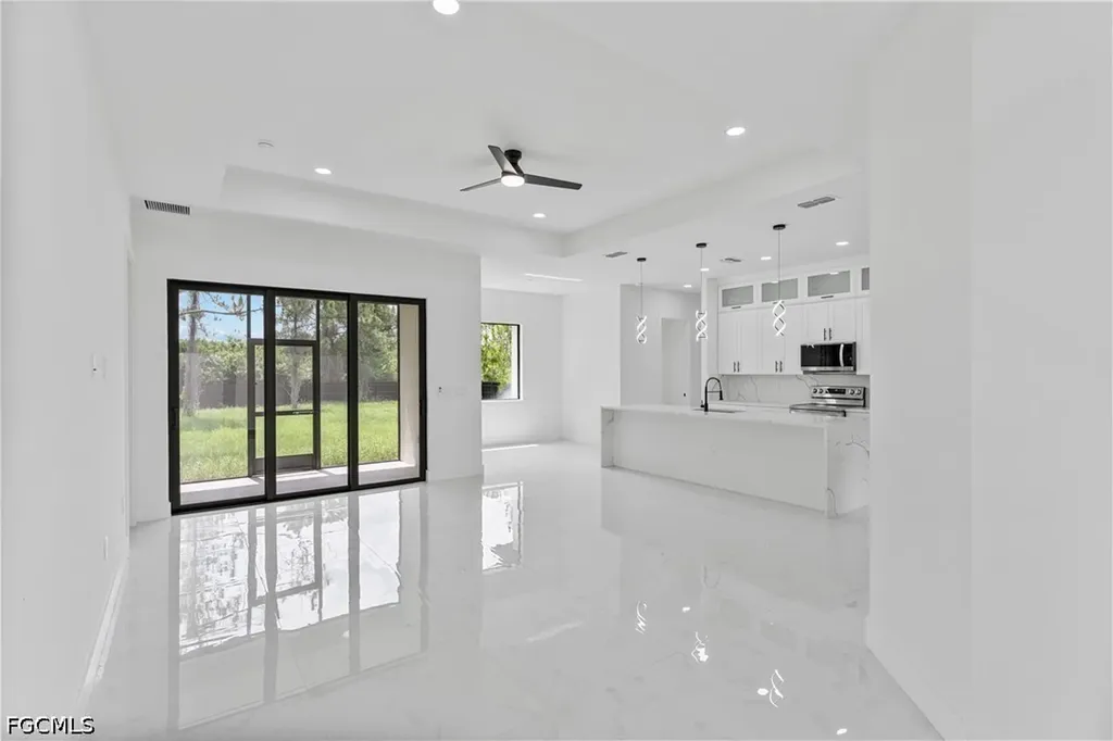 811 Rush Avenue Lehigh Acres FL 33972