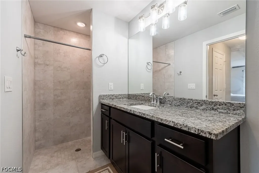 2816 NW 27th Street Cape Coral FL 33993