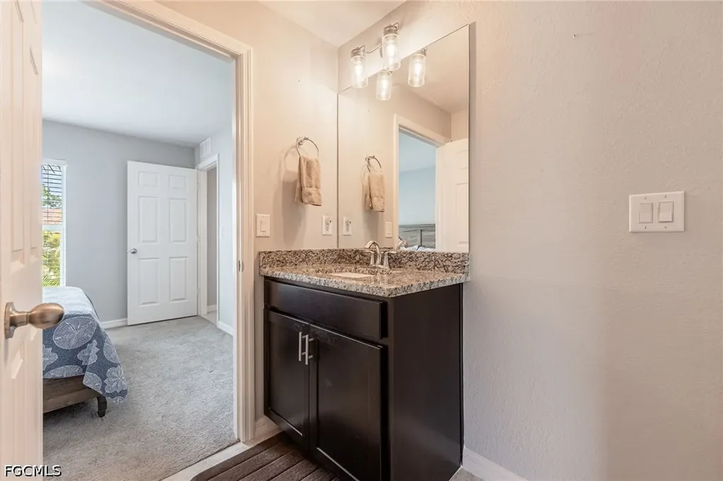 2816 NW 27th Street Cape Coral FL 33993