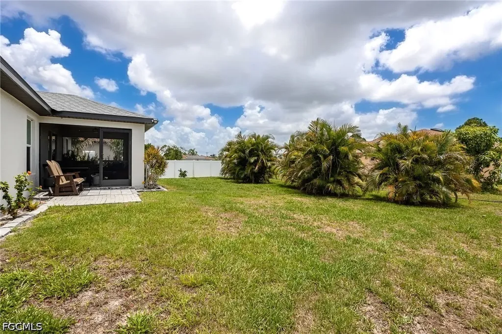2816 NW 27th Street Cape Coral FL 33993