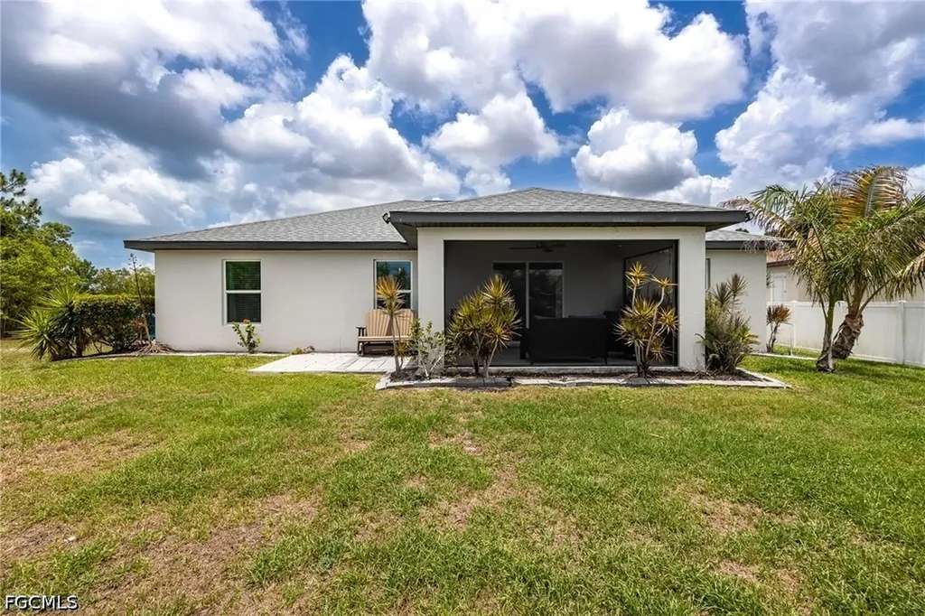 2816 NW 27th Street Cape Coral FL 33993