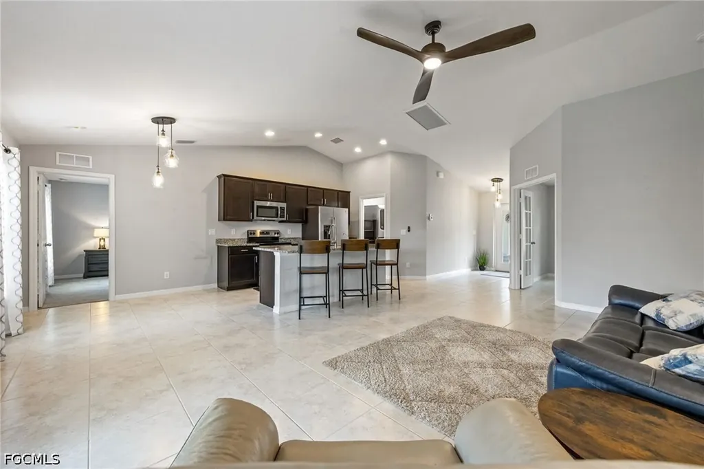 2816 NW 27th Street Cape Coral FL 33993