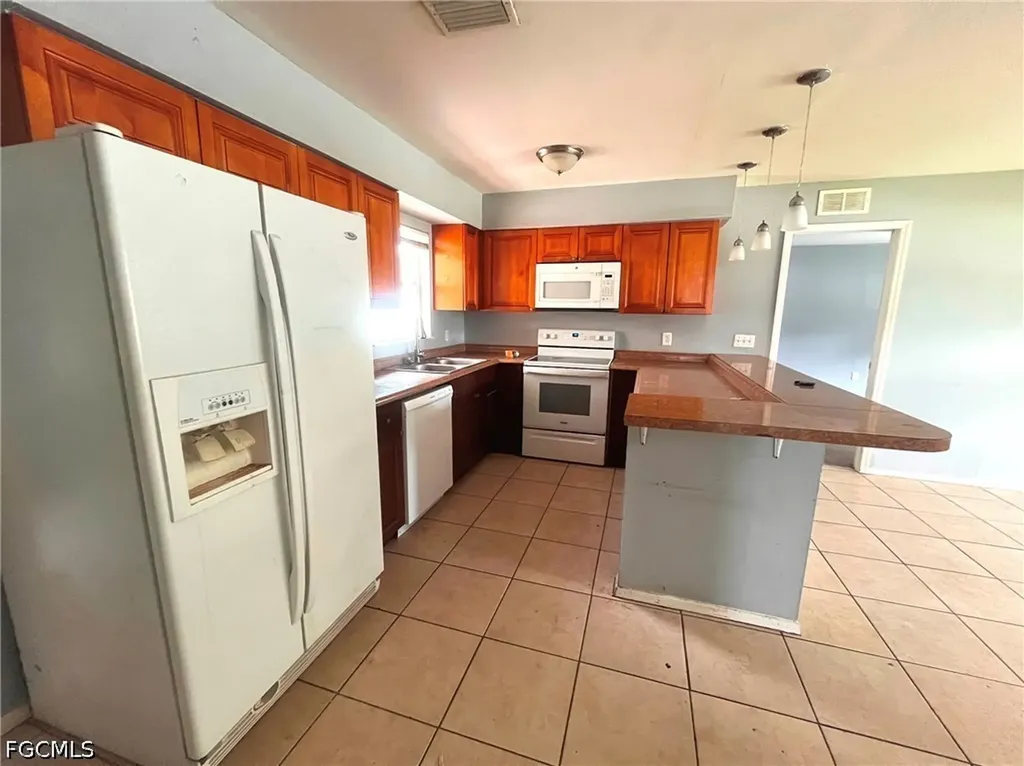 731 Lakeside Drive Largo FL 33778