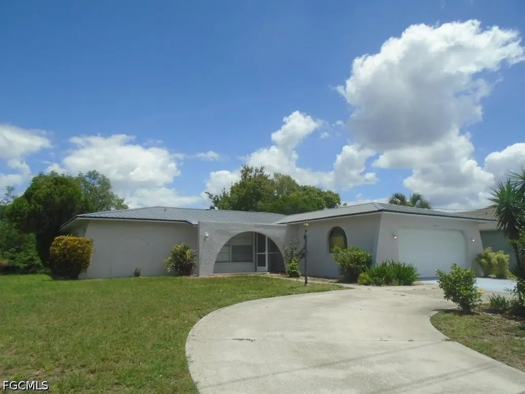 1401 Everest Parkway Cape Coral FL 33904