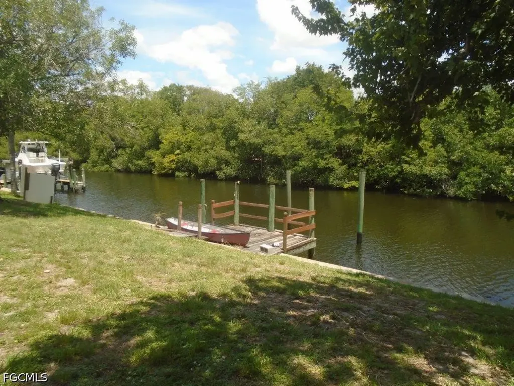 1401 Everest Parkway Cape Coral FL 33904