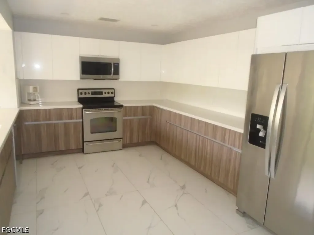 1401 Everest Parkway Cape Coral FL 33904